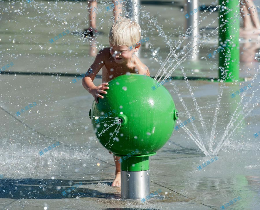 萌寶頭戲水小品
