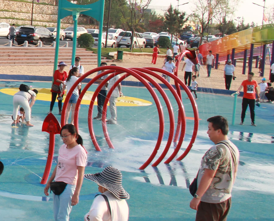 華夏龍戲水小品