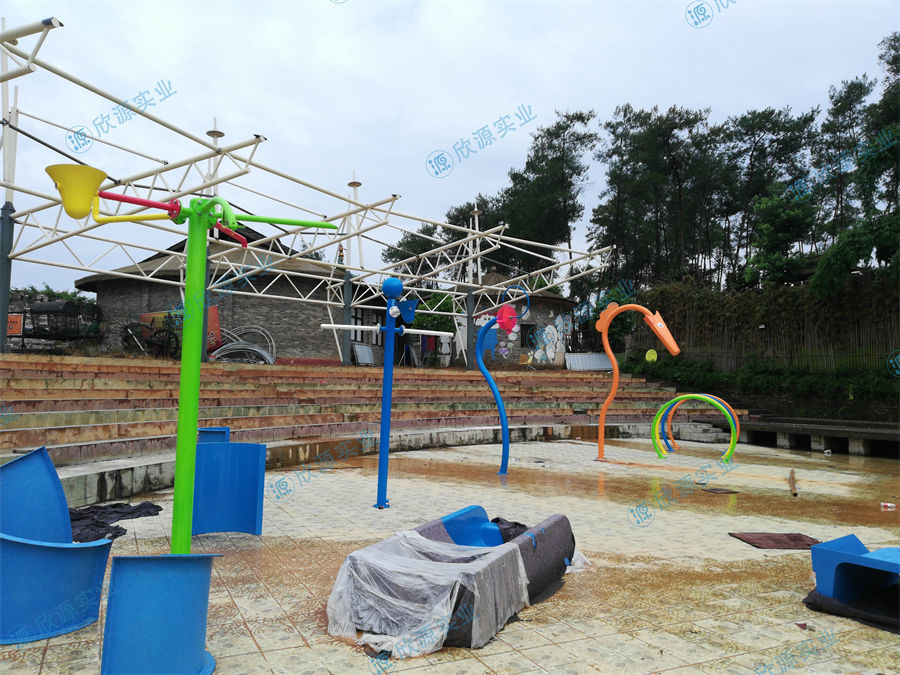 水叮當(dāng)?shù)顾皘戲水小品