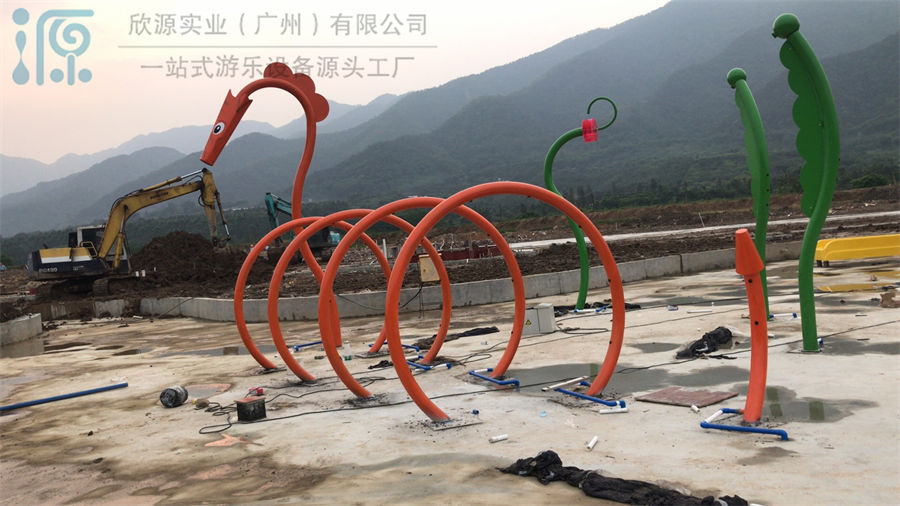 廣東肇慶室外水上樂園戲水設(shè)備案例